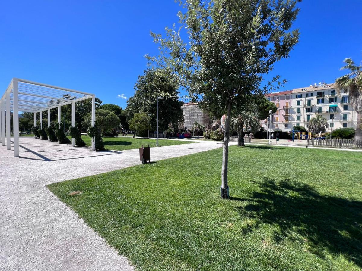 شقة Savona Casa Per Vacanze E Lavoro المظهر الخارجي الصورة