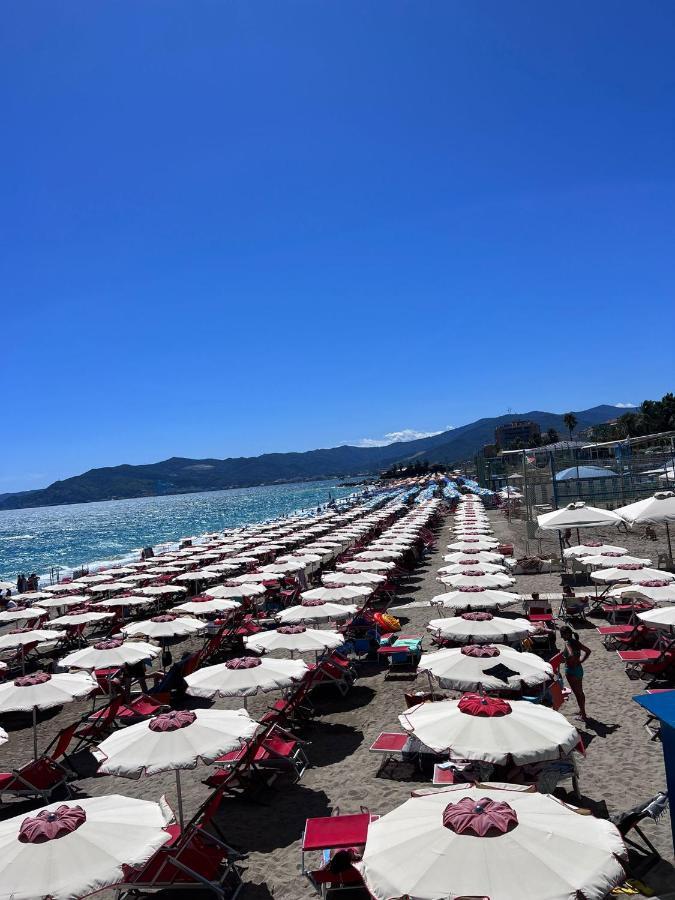 شقة Savona Casa Per Vacanze E Lavoro المظهر الخارجي الصورة
